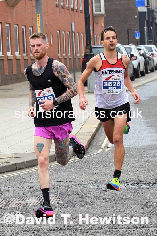 Sunderland City Hal Marathon, 2023 Sunderland City 10k and Half Marathon. Photo: David T. Hewitson/Sports for All Pics